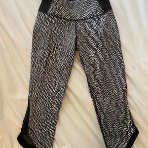 Lululemon cropped leggings